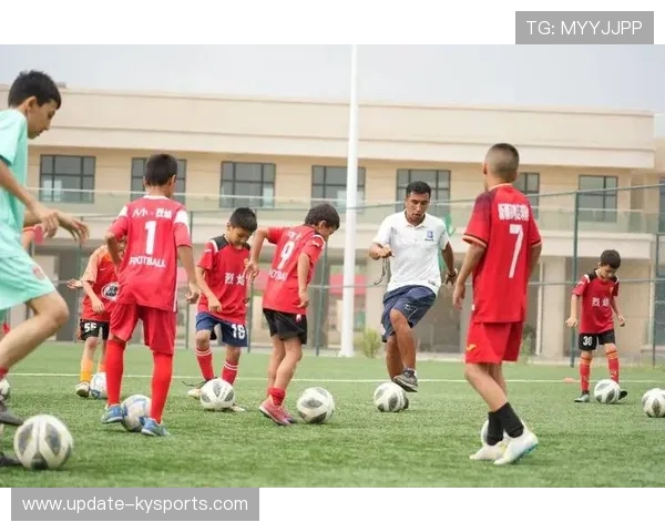 中国足球青训基地进行智能设备升级，助力高效训练，中国足球青训基地有哪些