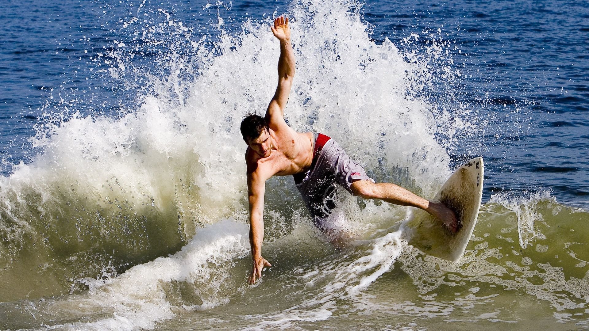 决赛焦点之一：贾瓦迪挑战世界强者，贾亚瓦德纳